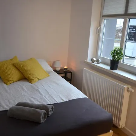 55 - Darmowy Parking Хостел